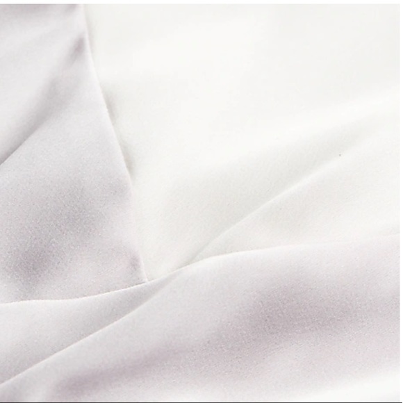 Color Block Strong Shoulder Thong Bodysuit - Picture 9 of 12